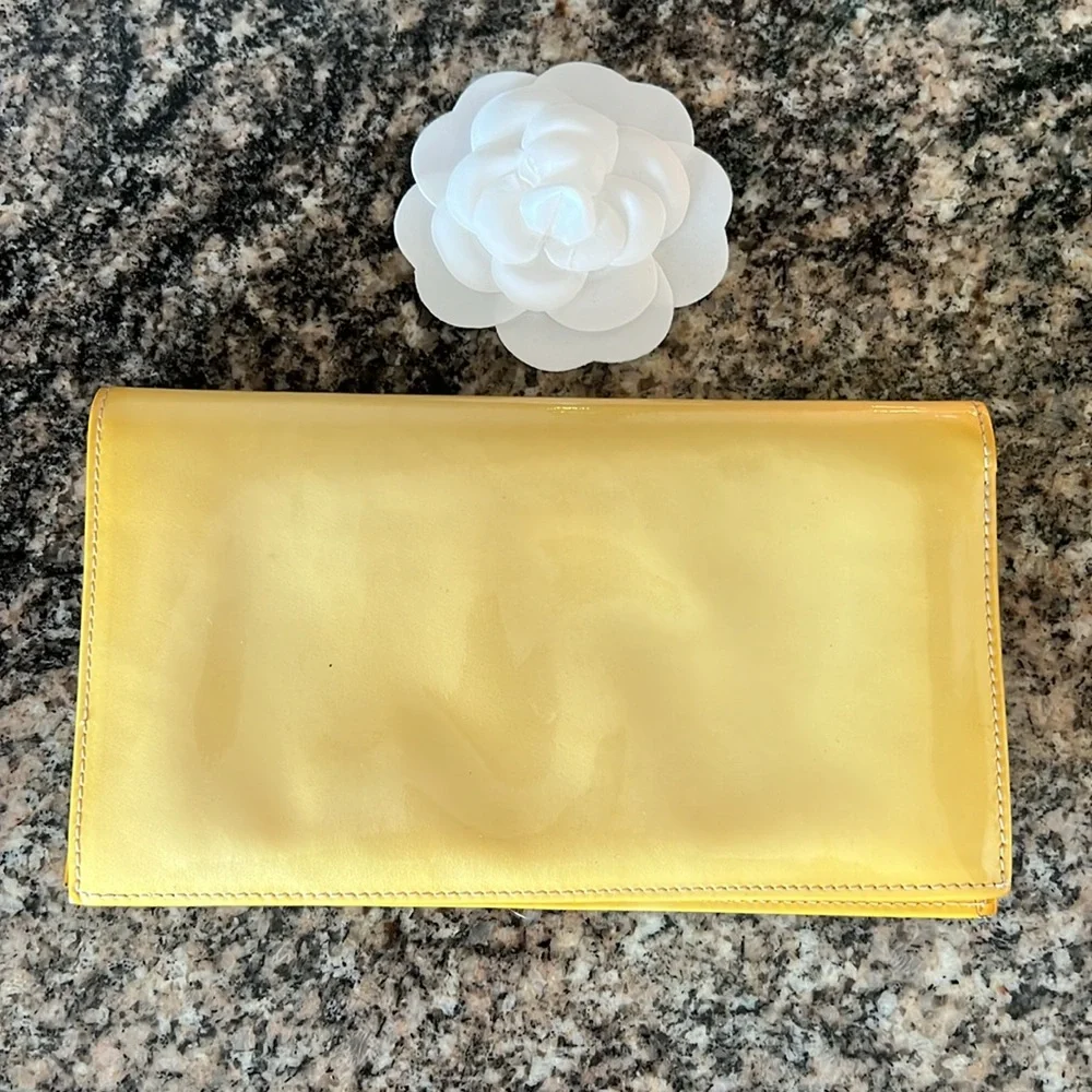 Chanel Vintage Patent Leather Wallet